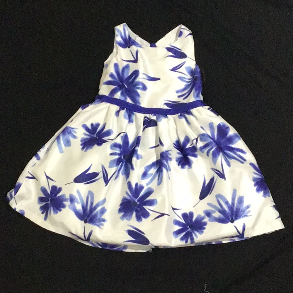 Short sleeve dress